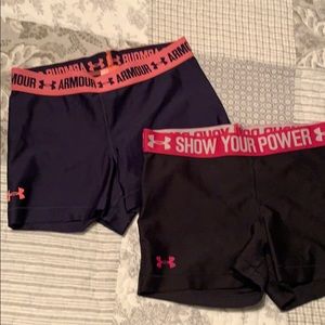 Under Armour spandex (2 pair)